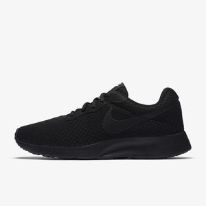 Nike Tanjun sneakers